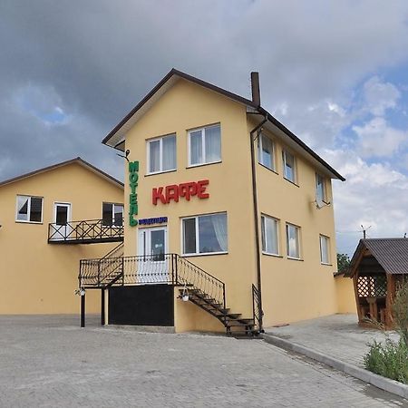 Motel Lutsʼk Exteriör bild